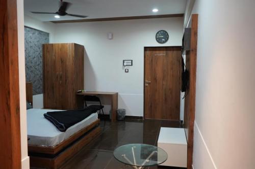 4da63d1c-b548-48e5-a865-8f7acdb78b3d