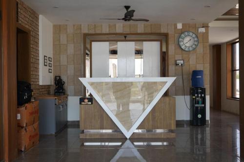 706c0a84-3d35-4b6e-8543-485bd2c5ceb7