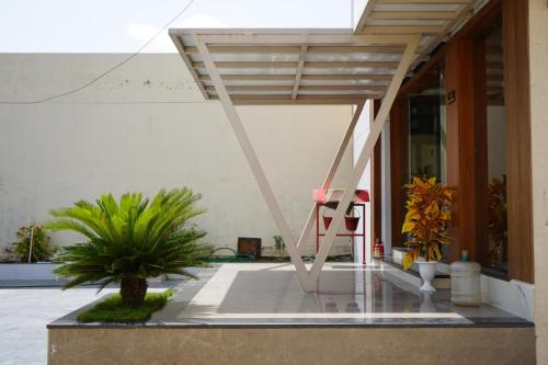 ae0446c6-9d6b-4ea5-84c4-9f749b958cfc